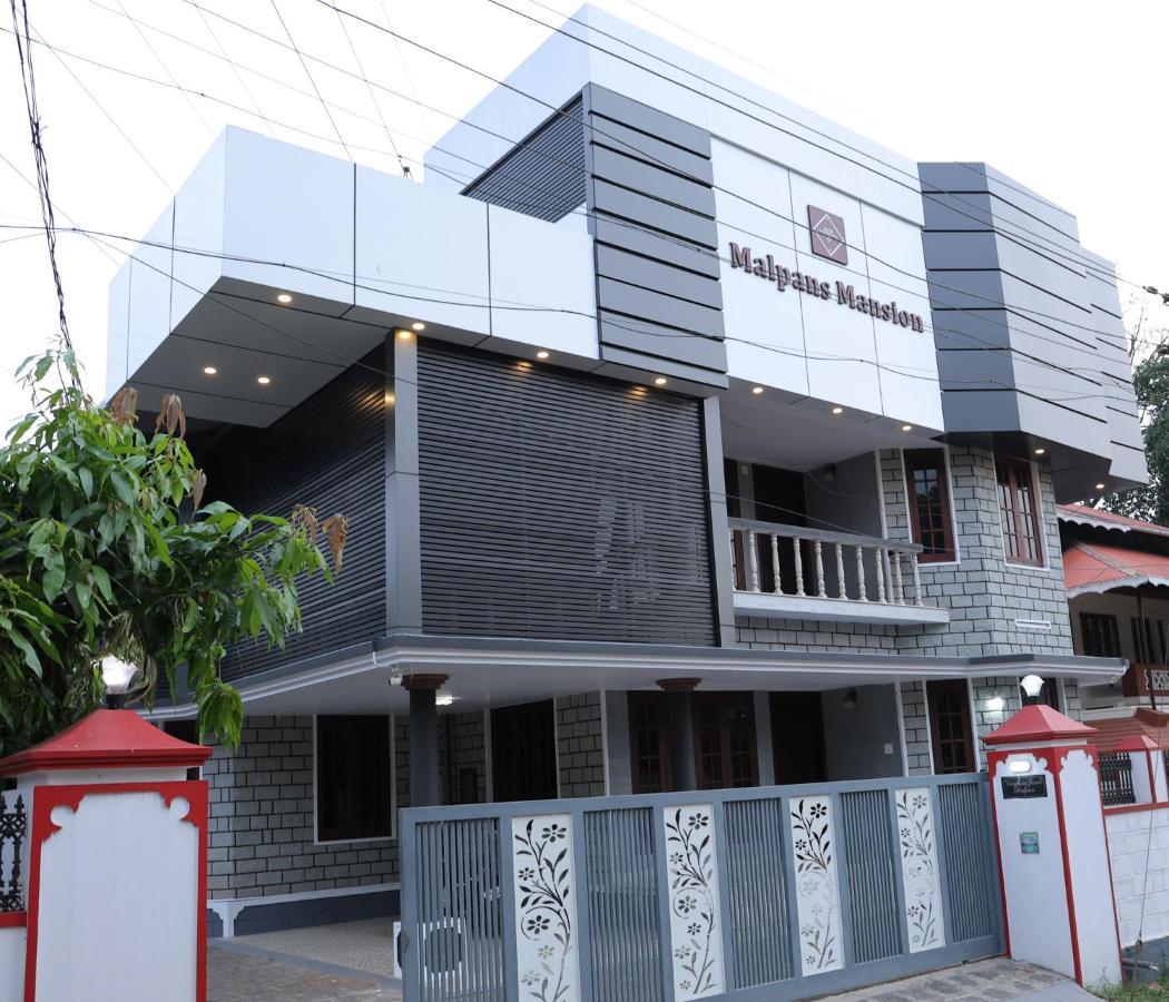 Malpans Mansion Hotel Nedumbassery Luaran gambar
